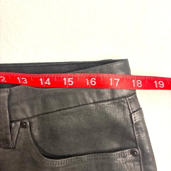 NWOT Good American Black Coated Midrise Tummy Control Butt Lift Pants (15)